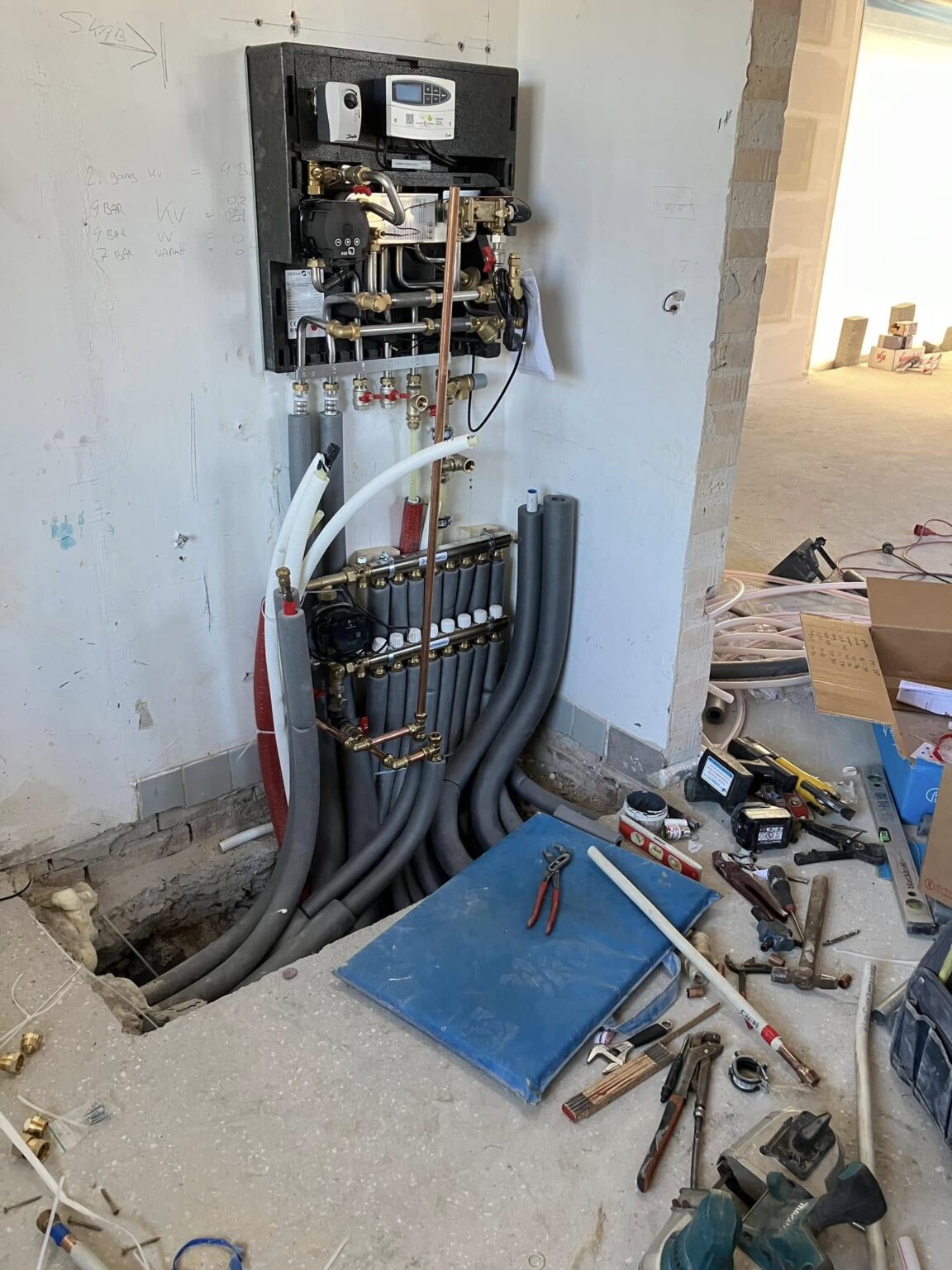 484344245_1090829559513987_3042897204564280199_n